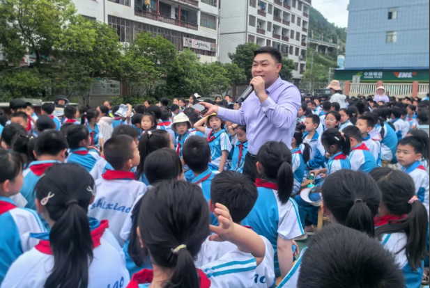 1754967739739037.png image.png